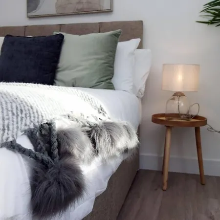 شقة Fishponds Flat 3 By Mia Living 1 Bedroom Apartment