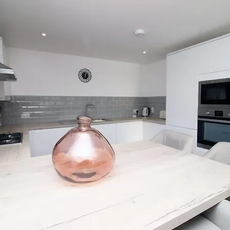 Fishponds Flat 3 By Mia Living 1 Bedroom Apartment 布里斯托